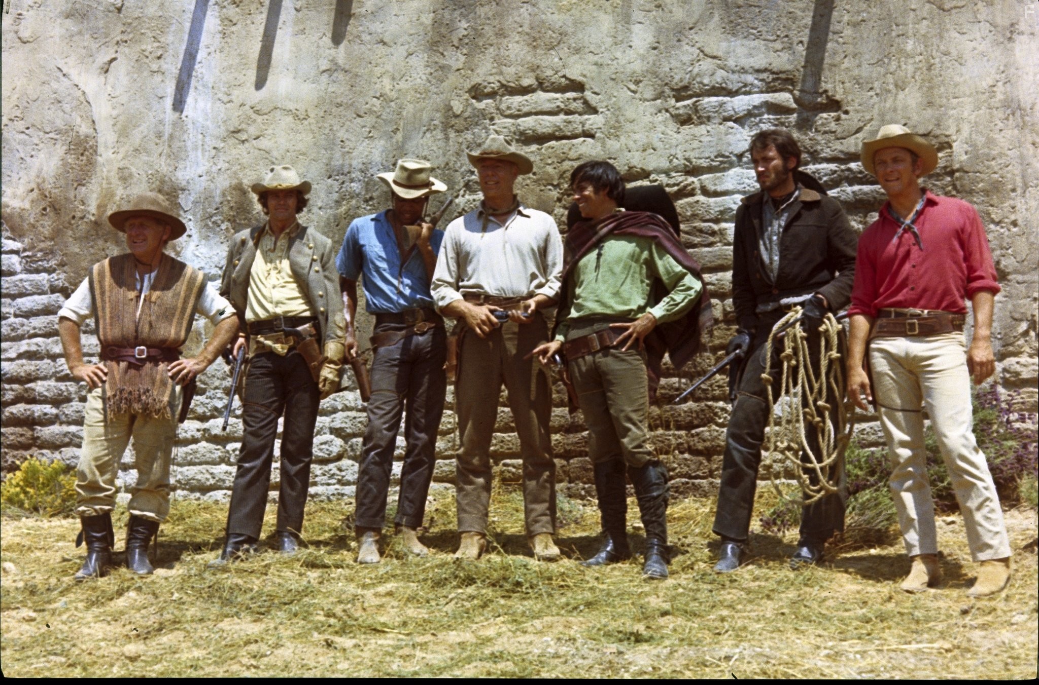 Joe Don Baker, George Kennedy, Bernie Casey, Monte Markham, Reni Santoni, Scott Thomas, and James Whitmore in Ружья великолепной семерки (1969)