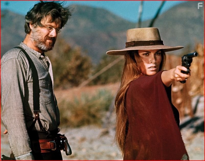 Raquel Welch and Robert Culp in Ханни Колдер (1971)