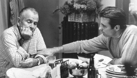 Andy Garcia and Ian Holm in Ночь над Манхэттеном (1996)