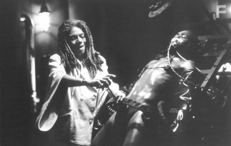 Lamont Bentley and Rosalind Cash in Истории квартала (1995)