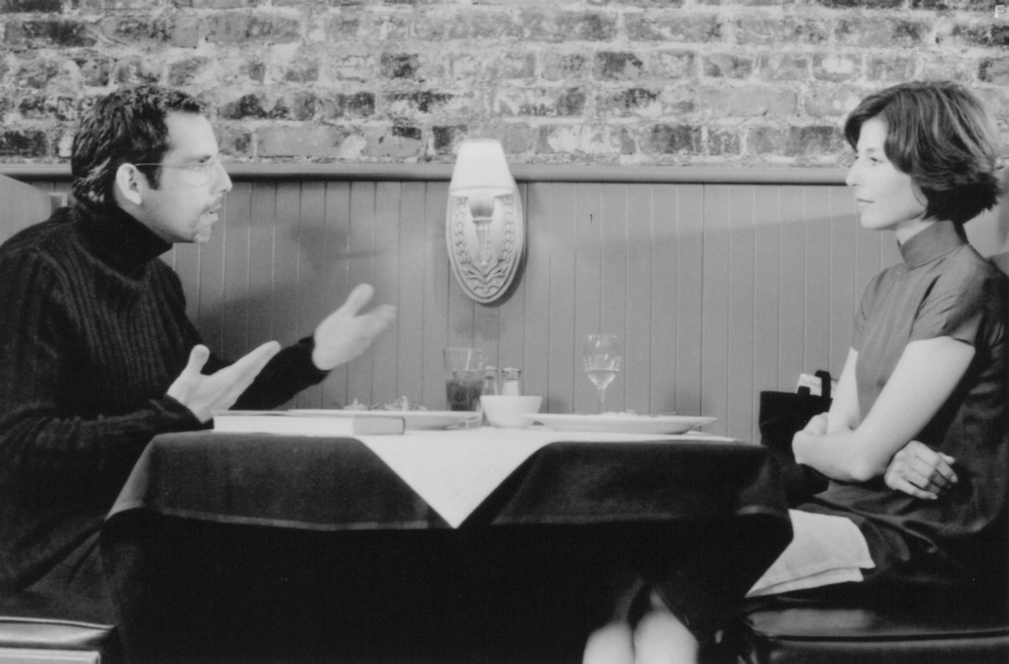 Catherine Keener and Ben Stiller in Твои друзья и соседи (1998)