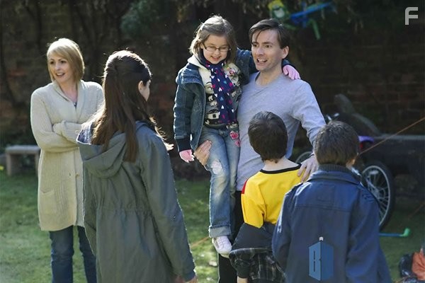 David Tennant and Suranne Jones in Одинокий отец (2010)