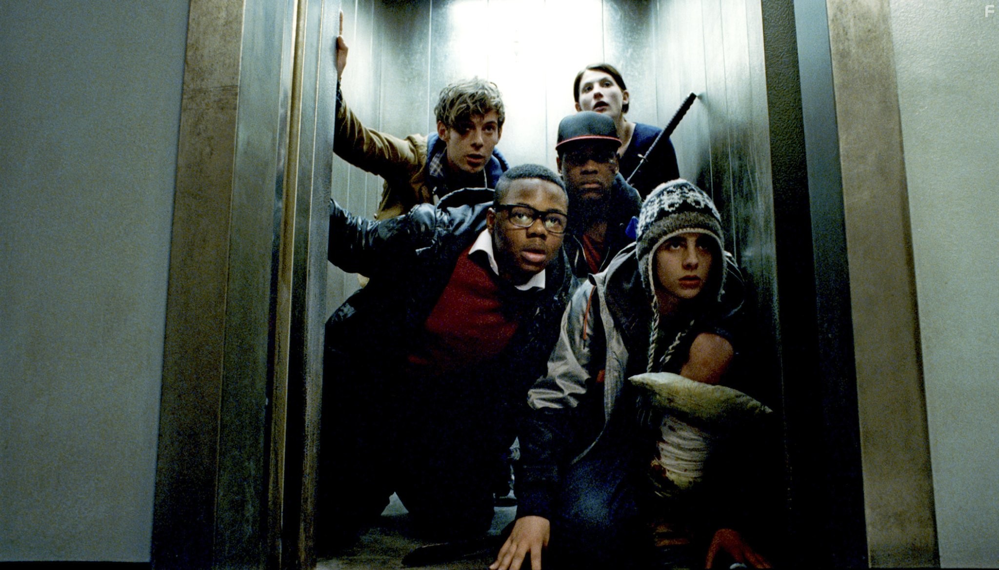 Luke Treadaway, Jodie Whittaker, Alex Esmail, Leeon Jones, and John Boyega in Чyжие на районе (2011)