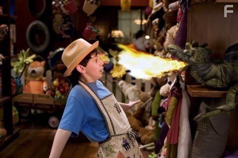 Zach Mills in Лавка чудес (2007)