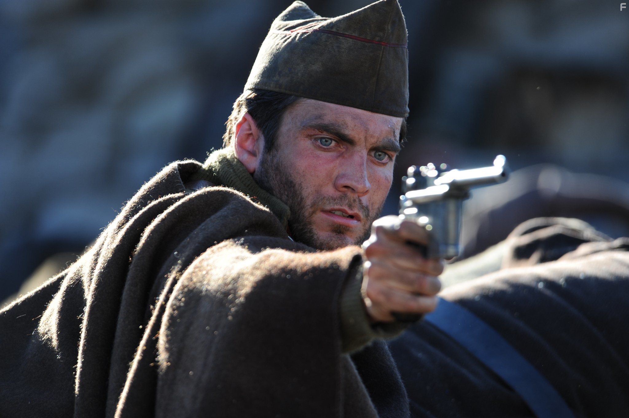 Wes Bentley in Там обитают драконы (2011)