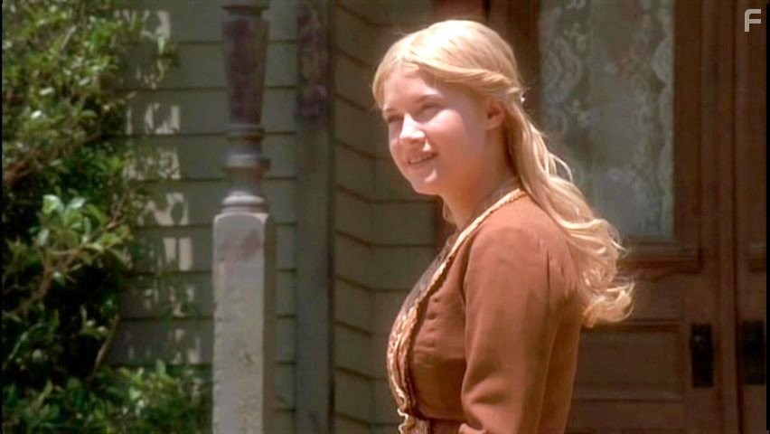 Sarah Jones in Love Takes Wing (2009)