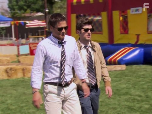 Rob Lowe and Adam Scott in Парки и зоны отдыха (2009)