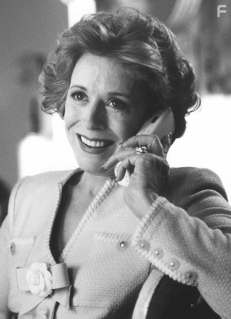 Holland Taylor in Один прекрасный день (1996)