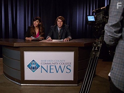 Новенькая (2011)