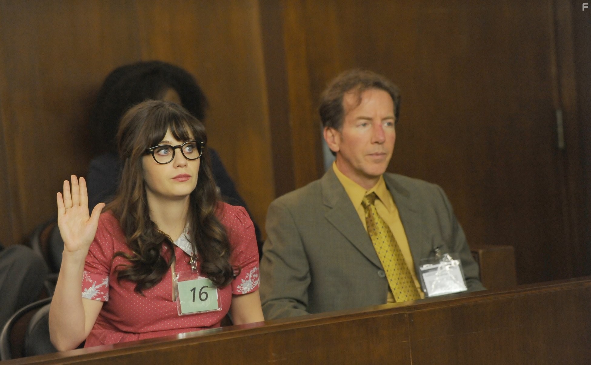 Zooey Deschanel in Новенькая (2011)