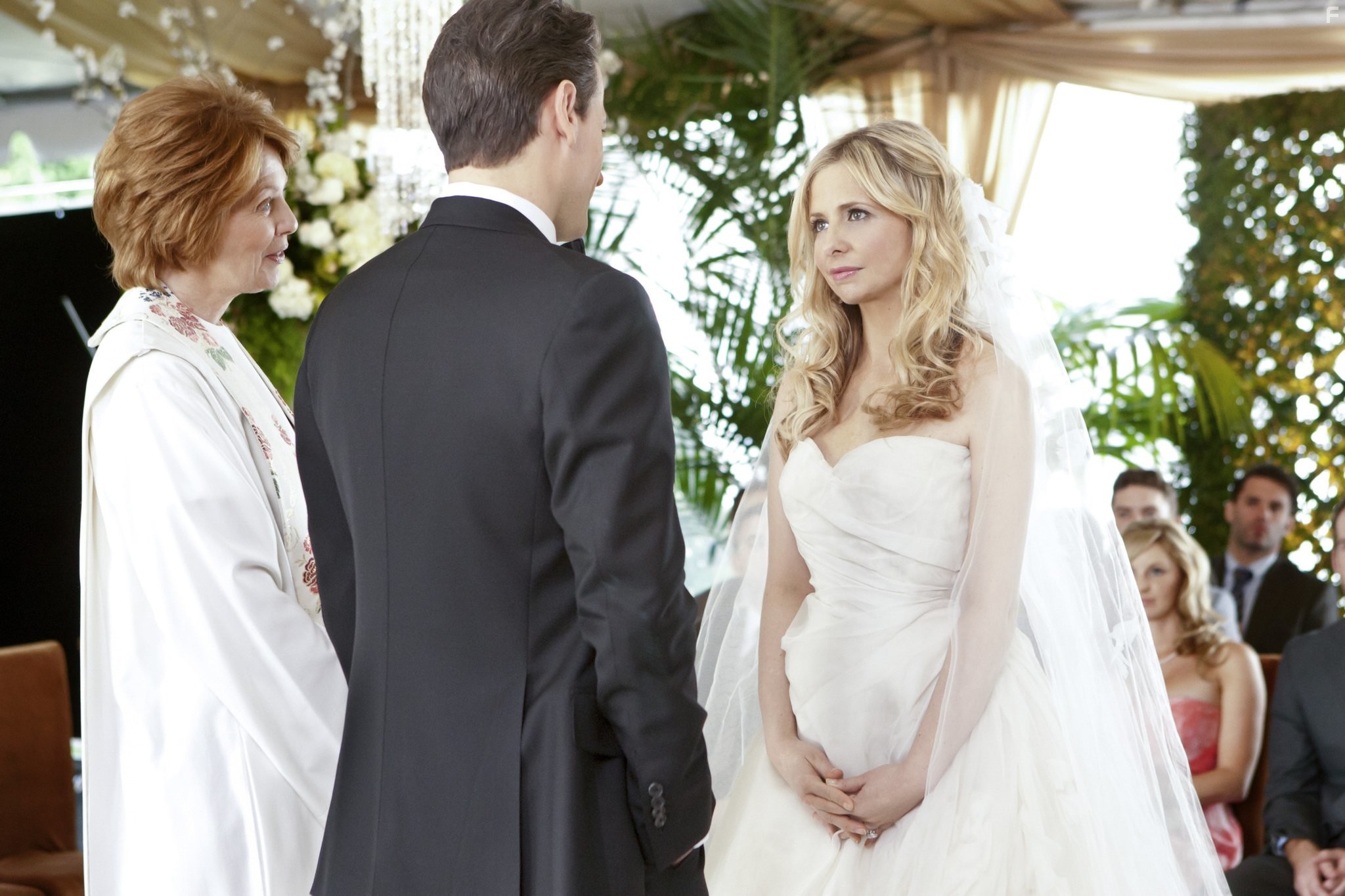 Sarah Michelle Gellar and Ioan Gruffudd in Двойник (2011)