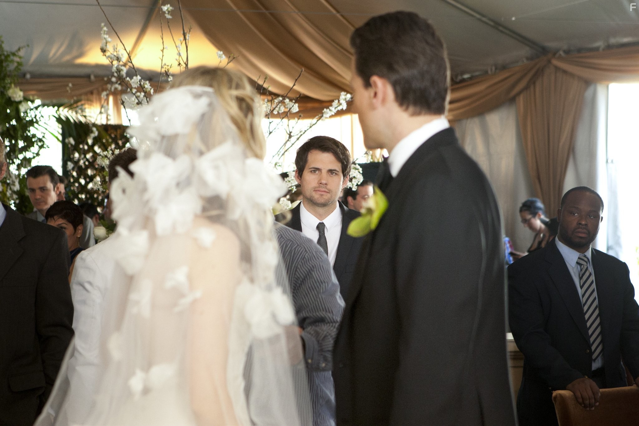 Sarah Michelle Gellar and Ioan Gruffudd in Двойник (2011)