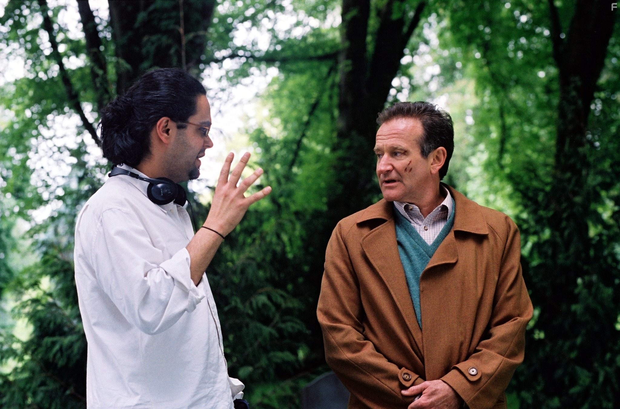 Robin Williams and Thom Bishops in Окончательный монтаж (2004)