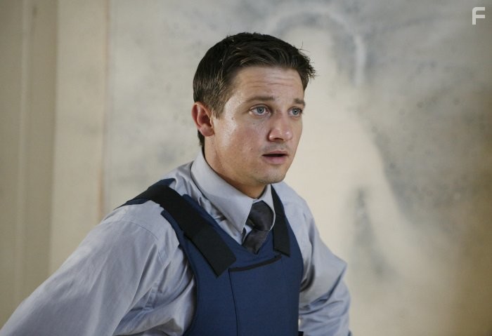 Jeremy Renner in Необычный детектив (2009)