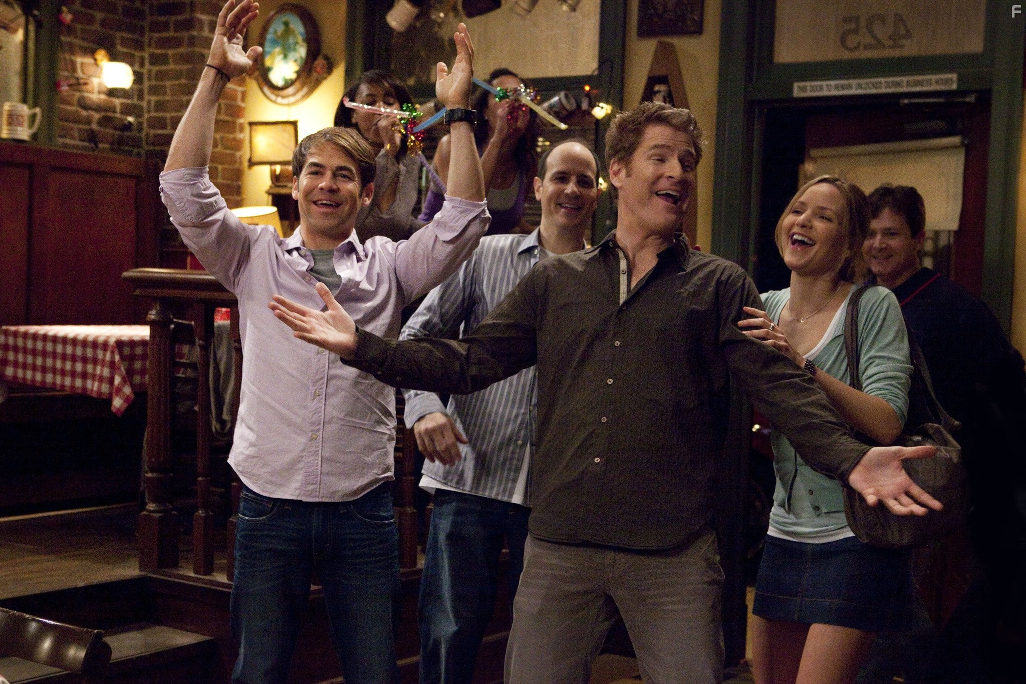 Jamie Kaler and Jordana Spiro in Моя команда (2006)