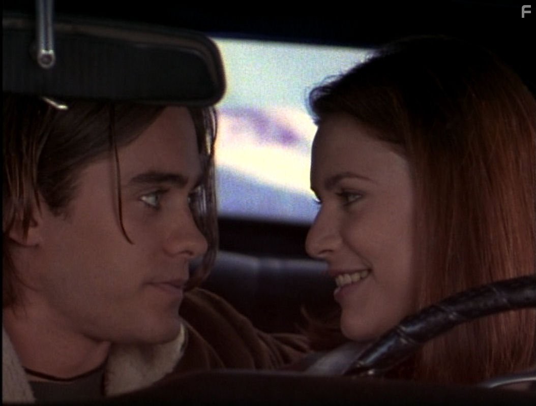 Claire Danes and Jared Leto in Моя так называемая жизнь (1994)