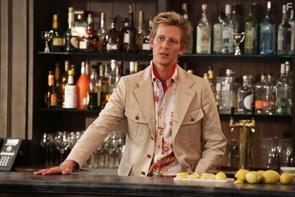 Gabriel Mann in Месть (2011)