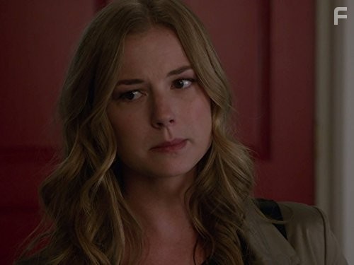 Emily VanCamp in Месть (2011)