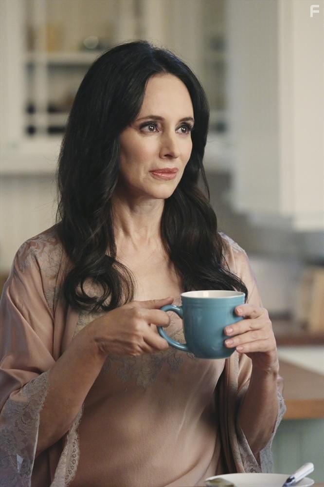 Madeleine Stowe in Месть (2011)