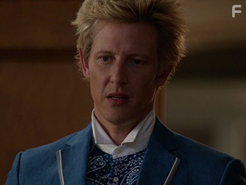 Gabriel Mann in Месть (2011)