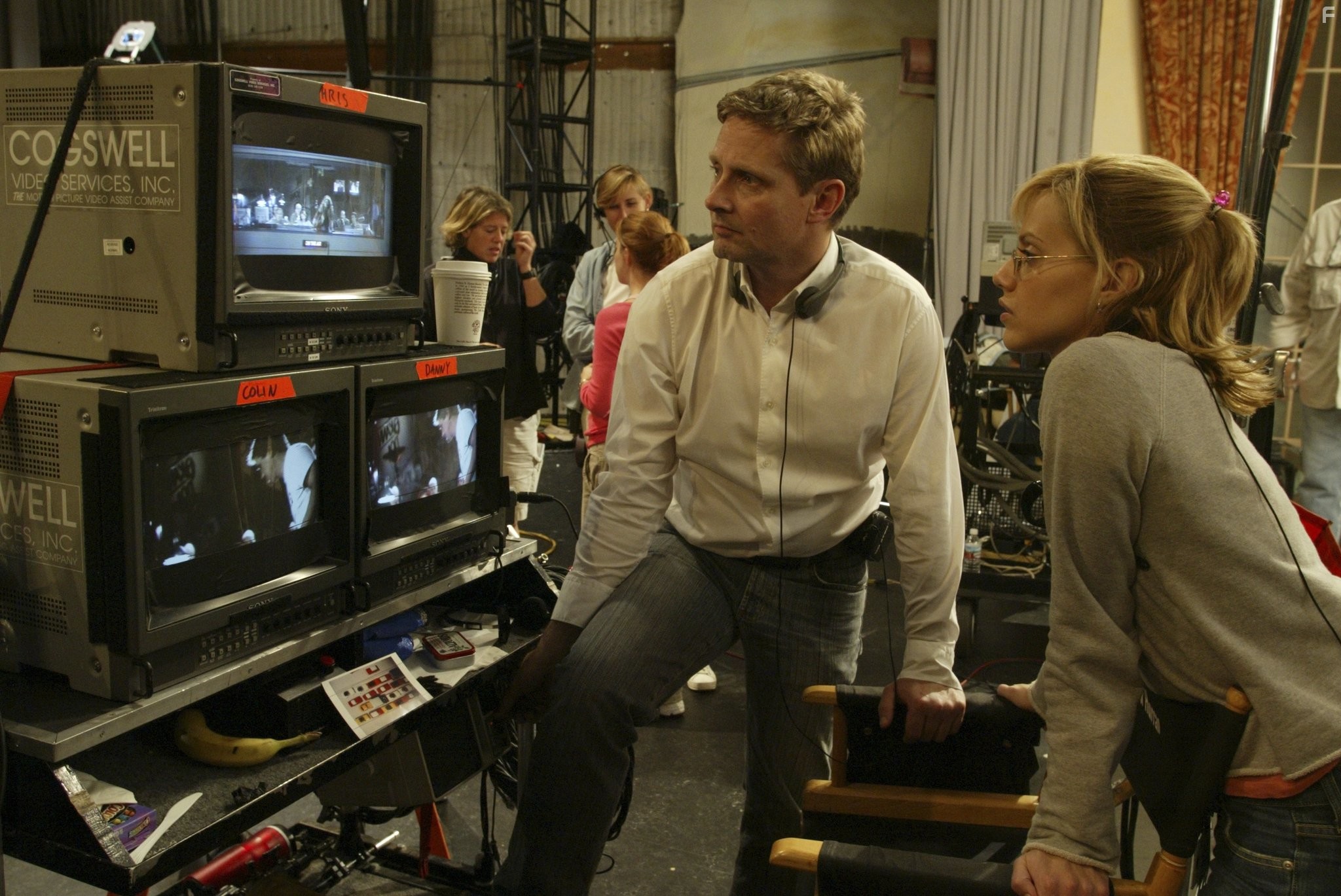 Brittany Murphy and Nick Hurran in Маленькая черная книжка (2004)