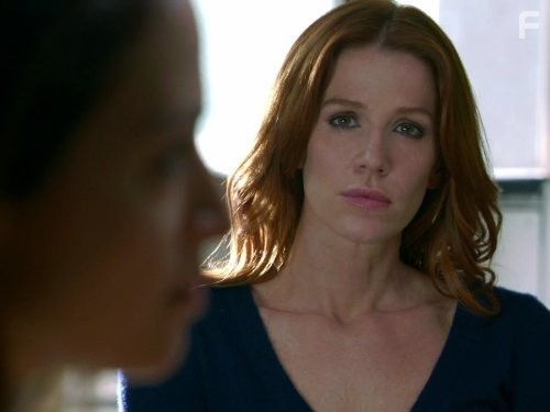 Poppy Montgomery in Помнить всё (2011)
