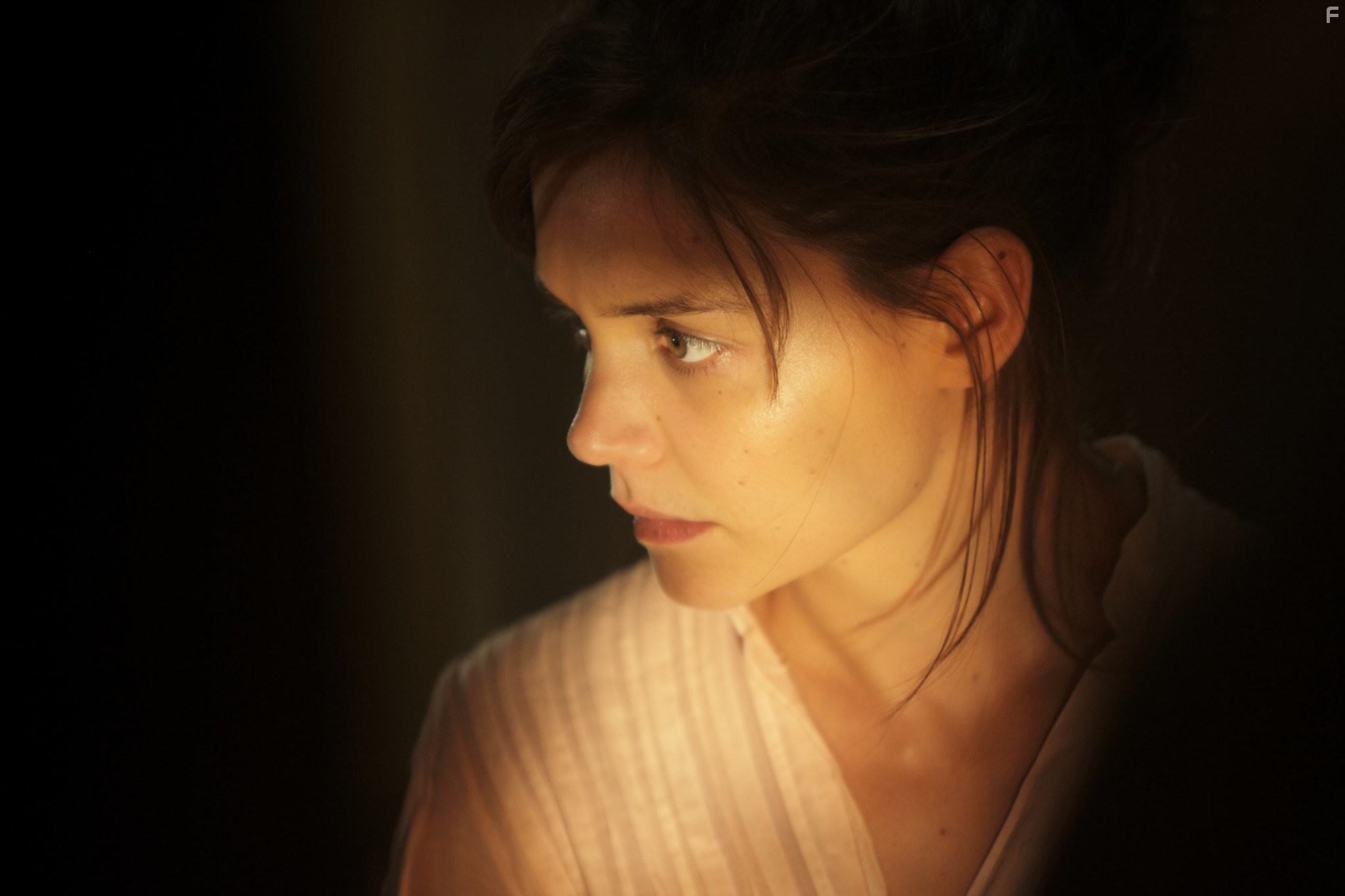 Katie Holmes in Не бойся темноты (2010)