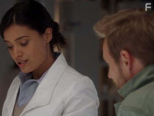 Терра Нова (2011)