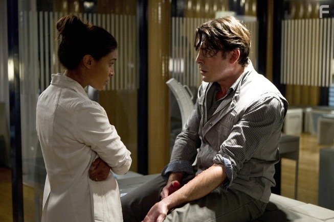 Shelley Conn in Терра Нова (2011)