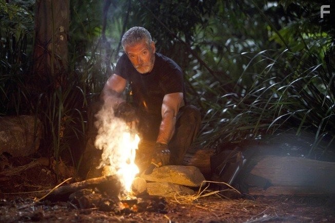 Stephen Lang in Терра Нова (2011)