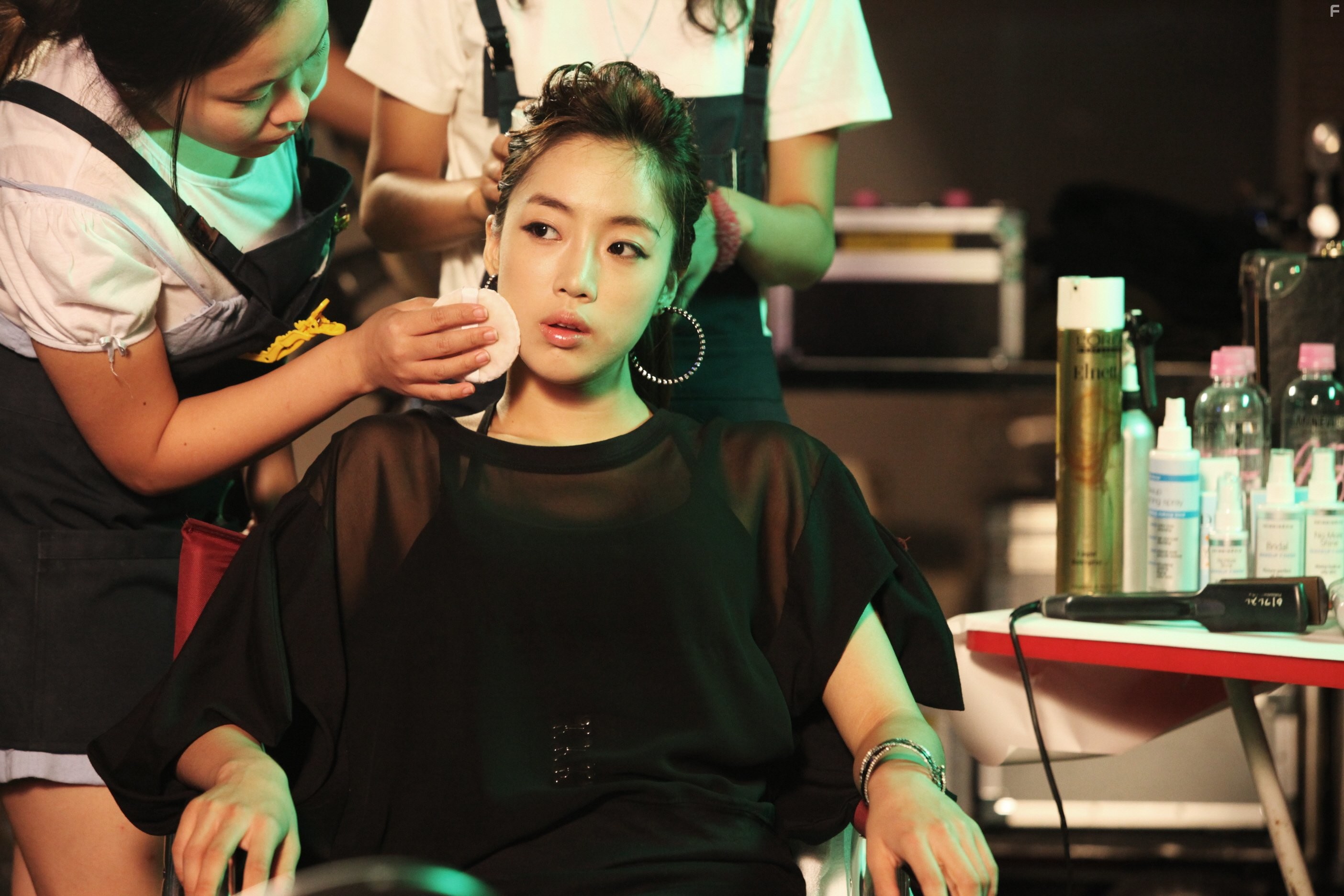 Eun-jeong Ham in Hwa-i-teu: Jeo-woo-eui mel-lo-di (2011)