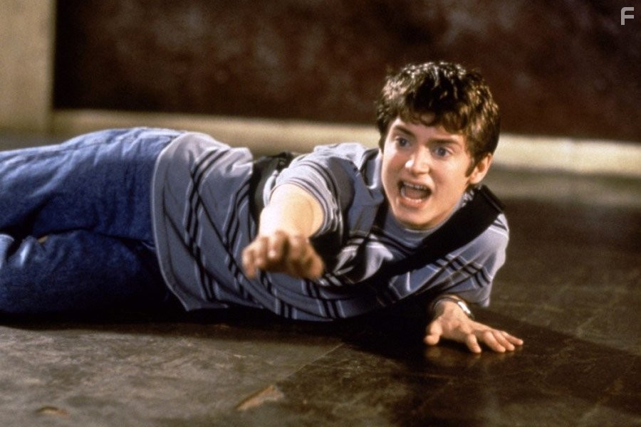 Elijah Wood in Факультет (1998)