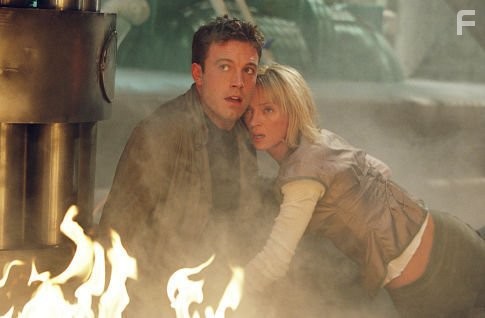 Uma Thurman and Ben Affleck in Час расплaты (2003)