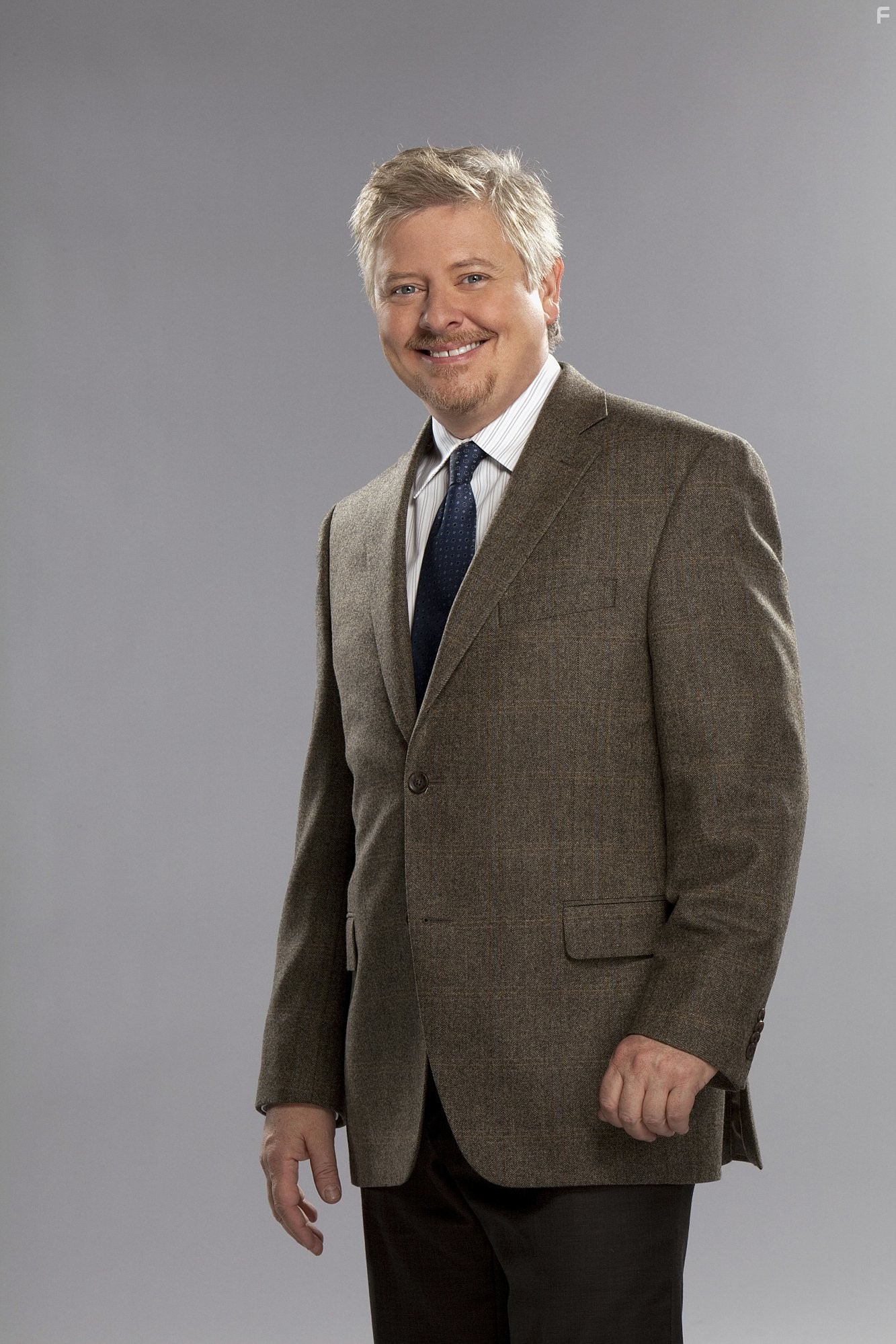 Dave Foley in Как стать джентльменом (2011)