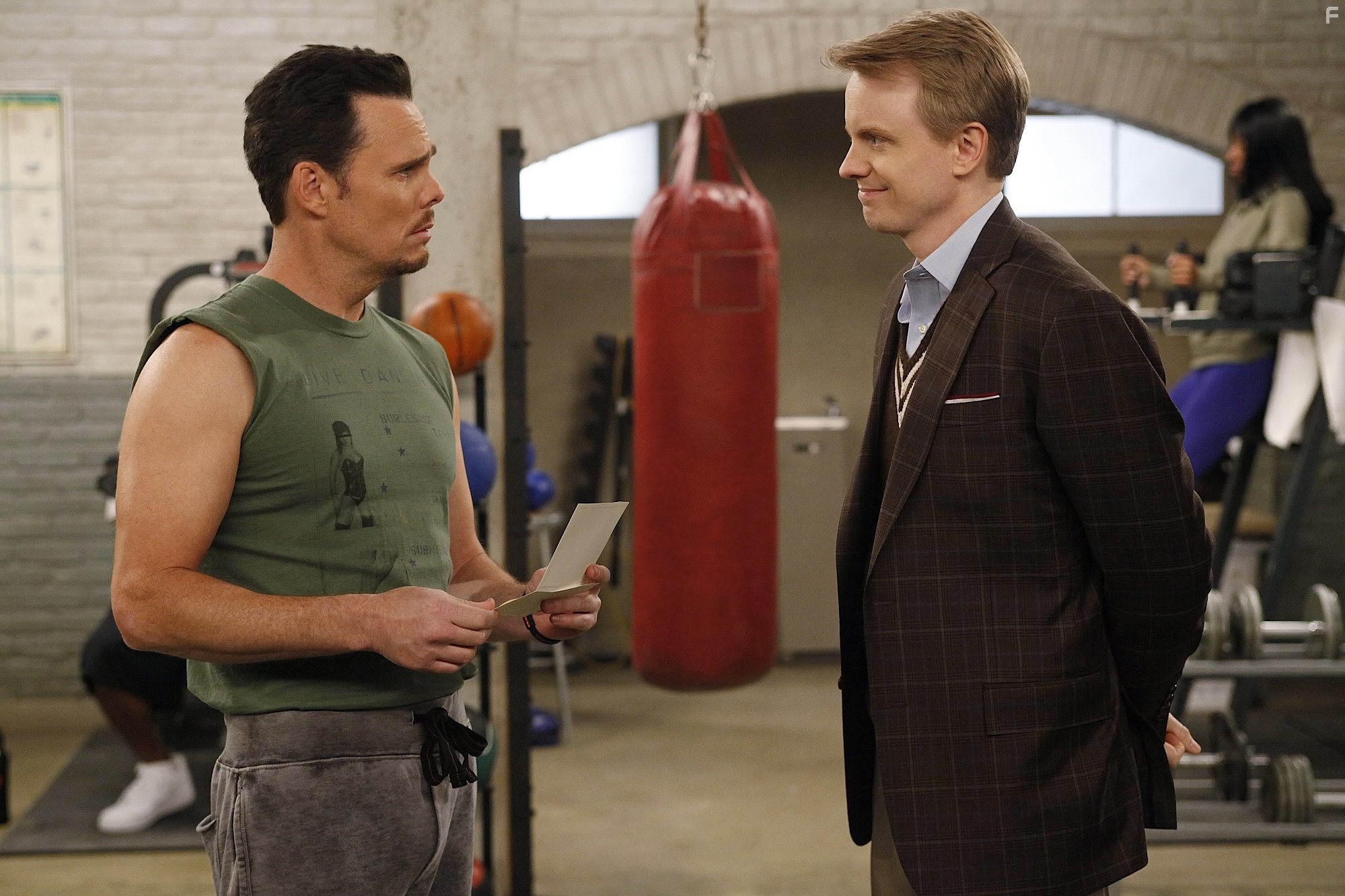 Kevin Dillon and David Hornsby in Как стать джентльменом (2011)