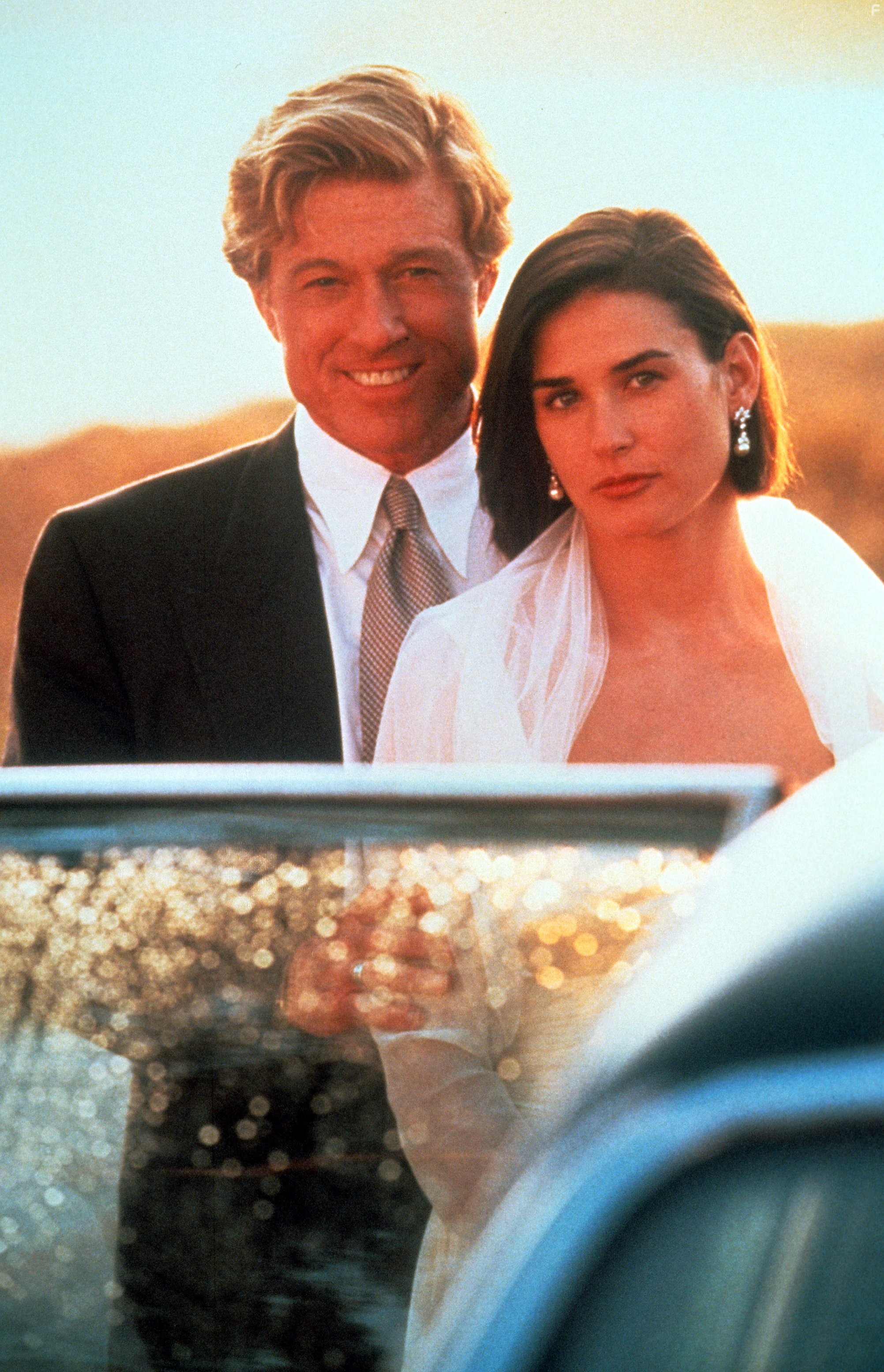Demi Moore and Robert Redford in Непристойное предложение (1993)