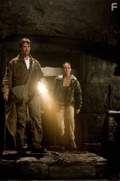 Gabrielle Anwar and Noah Wyle in Библиотекарь 2: Возвращение в Копи Царя Соломона (2006)