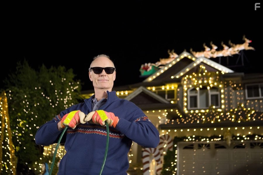 Matt Frewer in Battle of the Bulbs (2010)