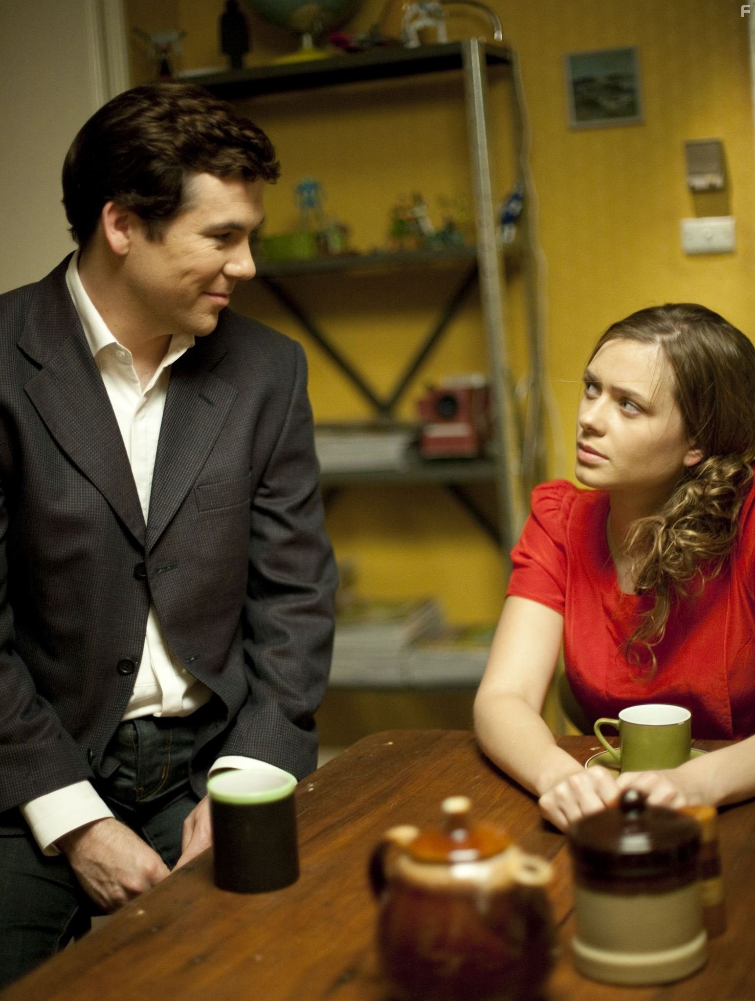 Maeve Dermody and Patrick Brammall in Грифф-невидимка (2010)