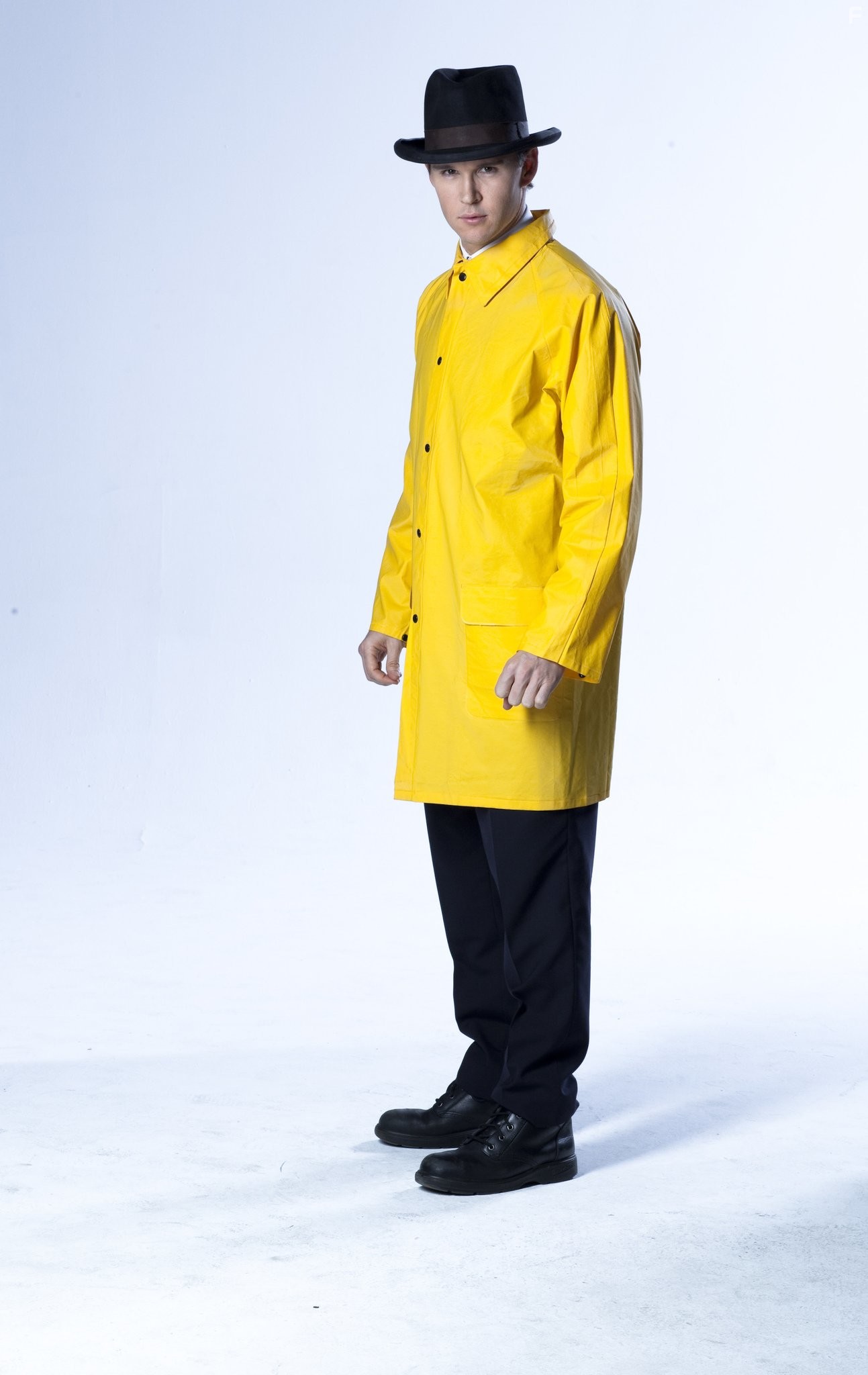 Ryan Kwanten in Грифф-невидимка (2010)