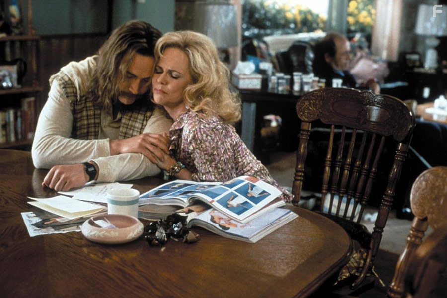 Sally Field, Chris Klein, and Richard Jenkins in Скажи, что это не так (2001)