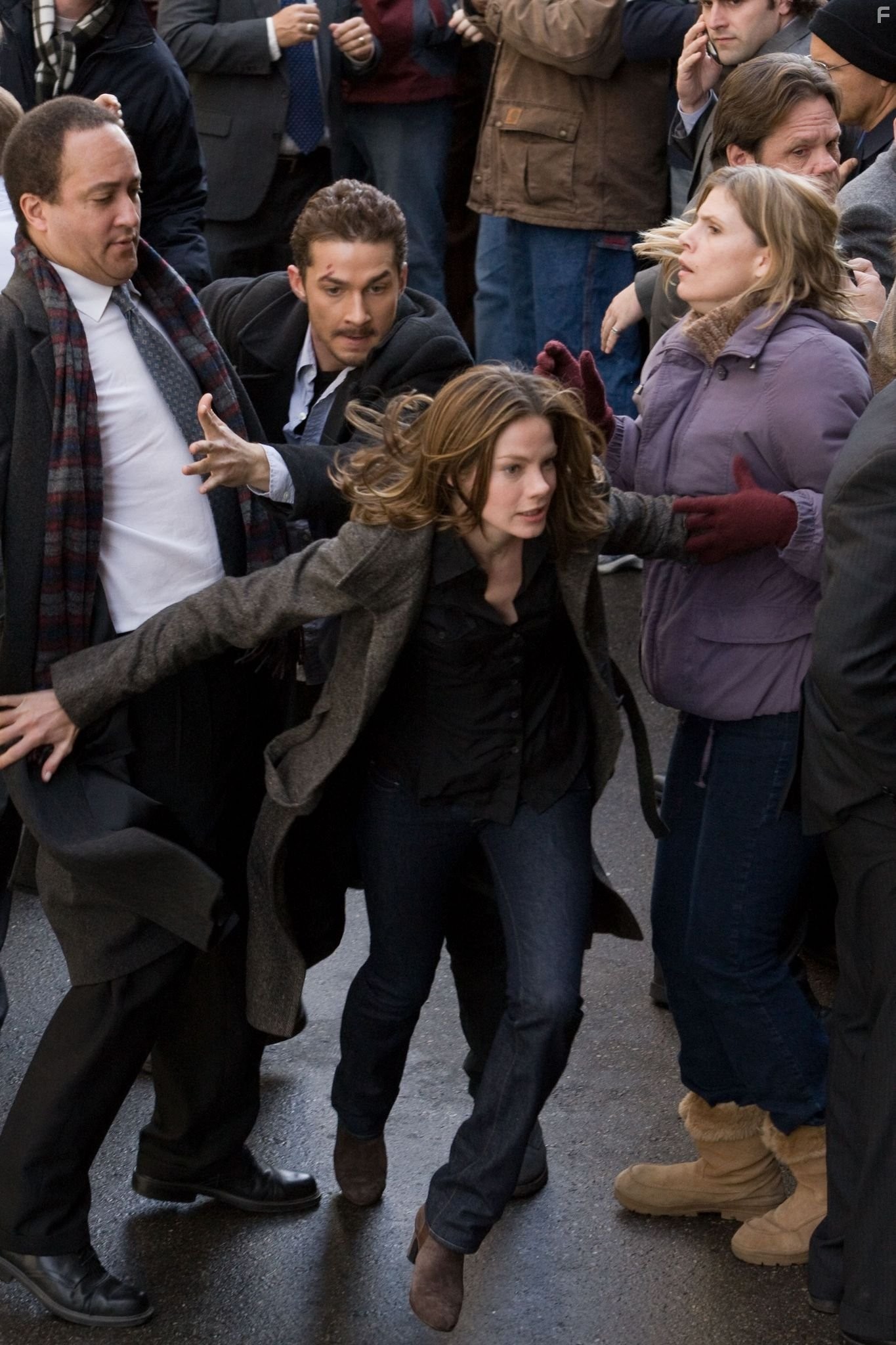 Shia LaBeouf and Michelle Monaghan in На крючке (2008)