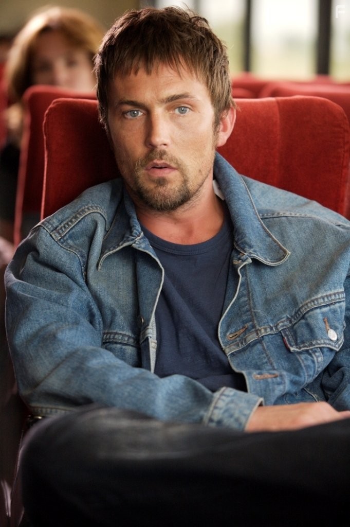 Desmond Harrington in Скорость: У последней черты (2008)