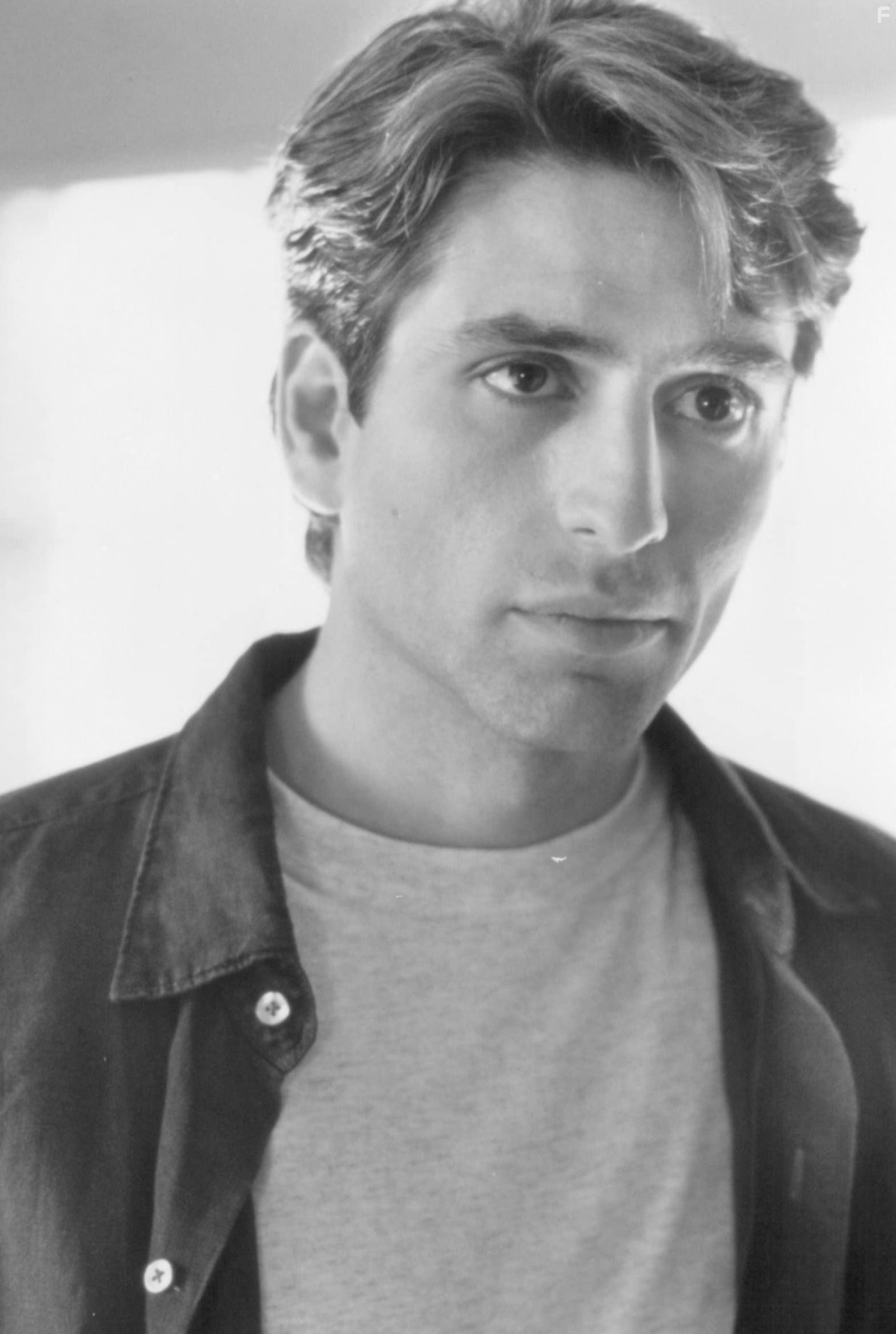 Vincent Spano in The Tie That Binds (1995)