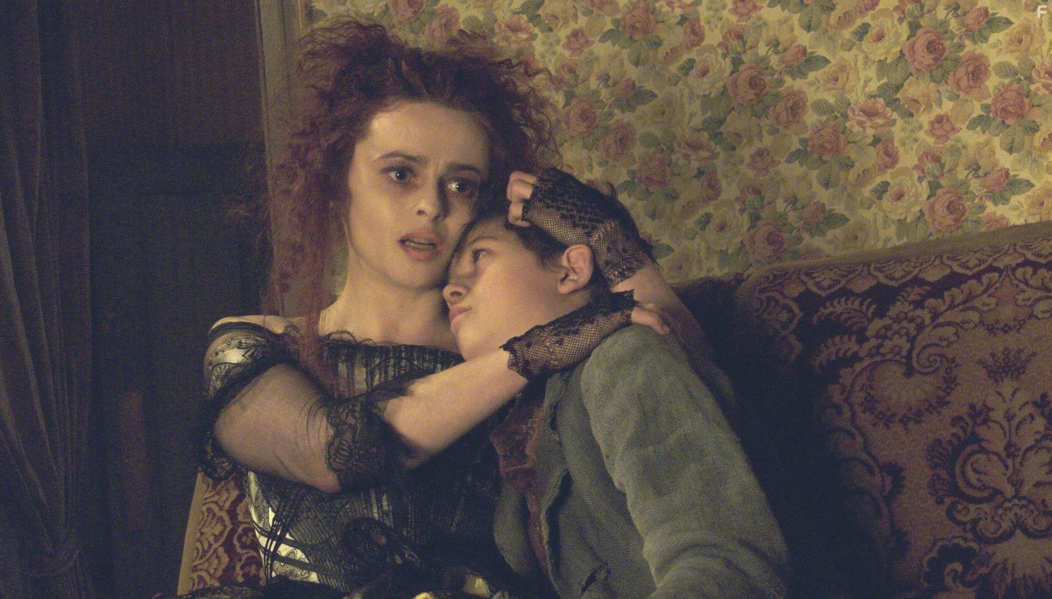 Helena Bonham Carter and Ed Sanders in Суини Тодд, демон-парикмахер с Флит-стрит (2007)