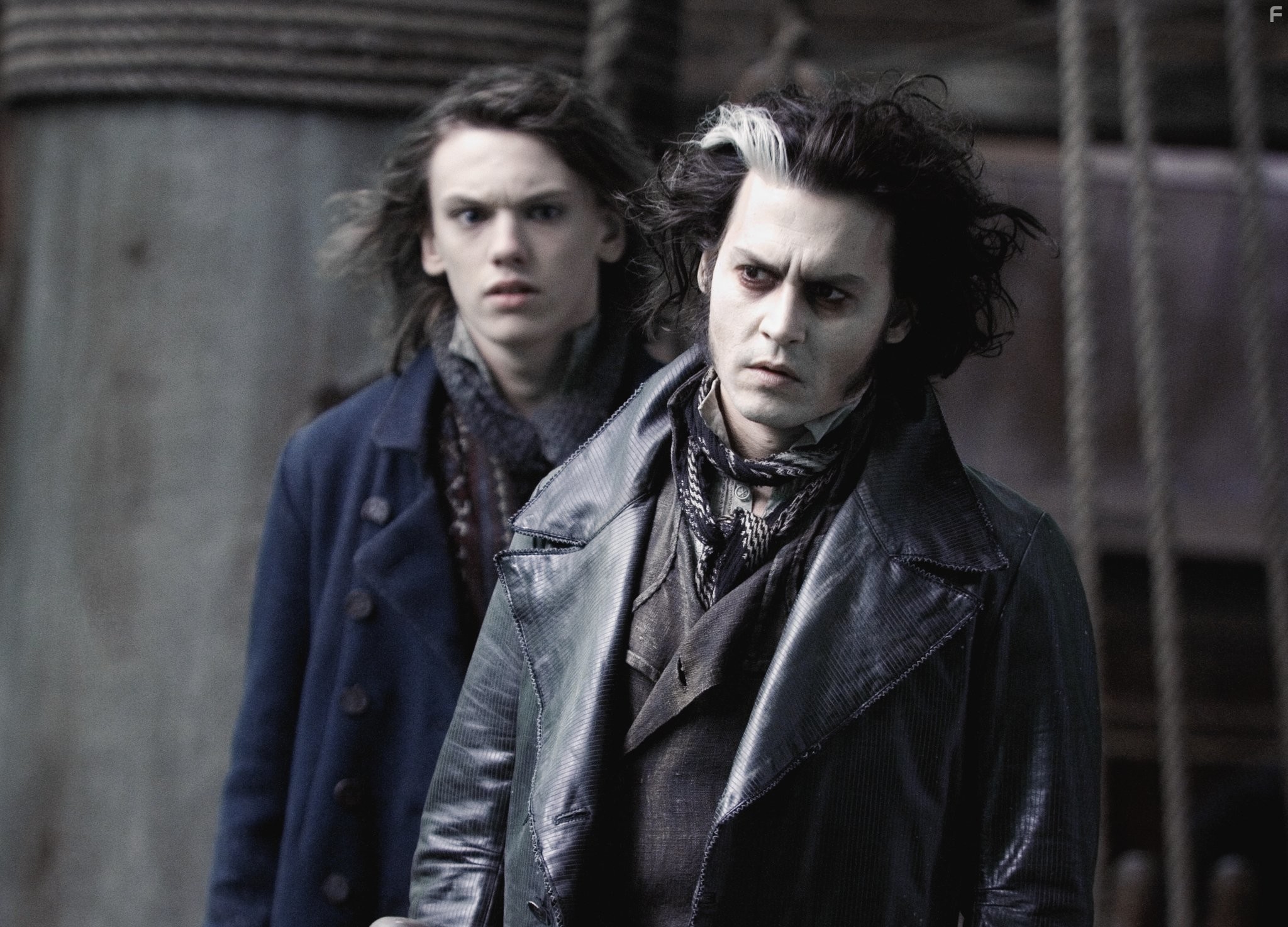Johnny Depp and Jamie Campbell Bower in Суини Тодд, демон-парикмахер с Флит-стрит (2007)