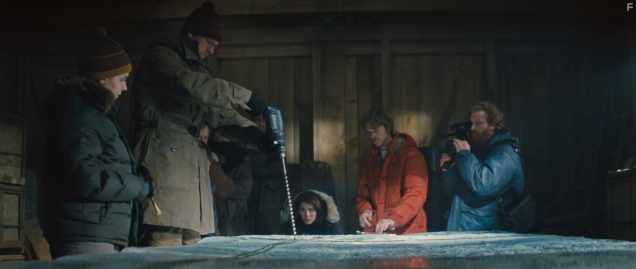Carsten Bj?rnlund, Eric Christian Olsen, Ulrich Thomsen, Mary Elizabeth Winstead, and Kristofer Hivju in Нечто (2011)