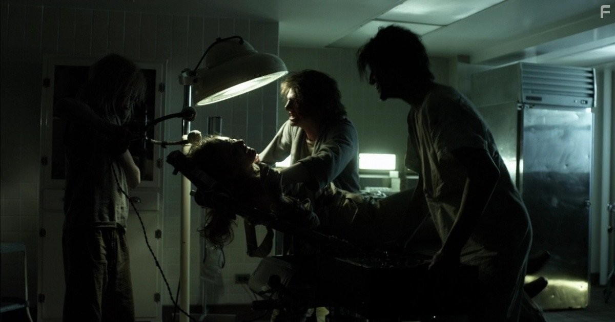 Поворот не туда 4: Кровавое начало (2011)