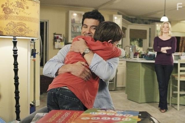 Jake Johnson and Mather Zickel in Будь мужчиной (2011)