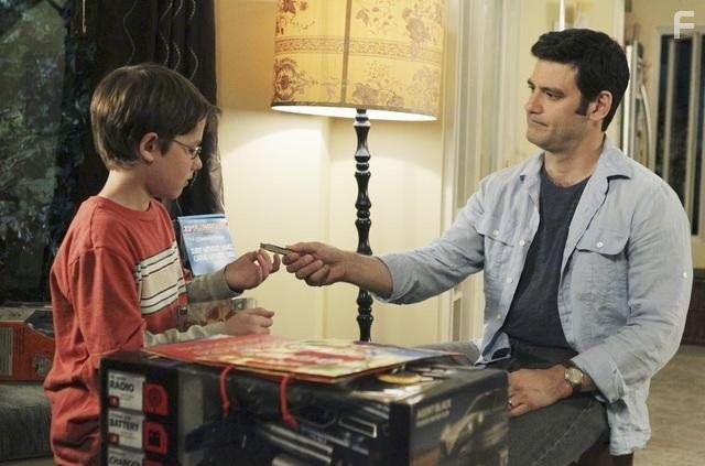 Jake Johnson and Mather Zickel in Будь мужчиной (2011)